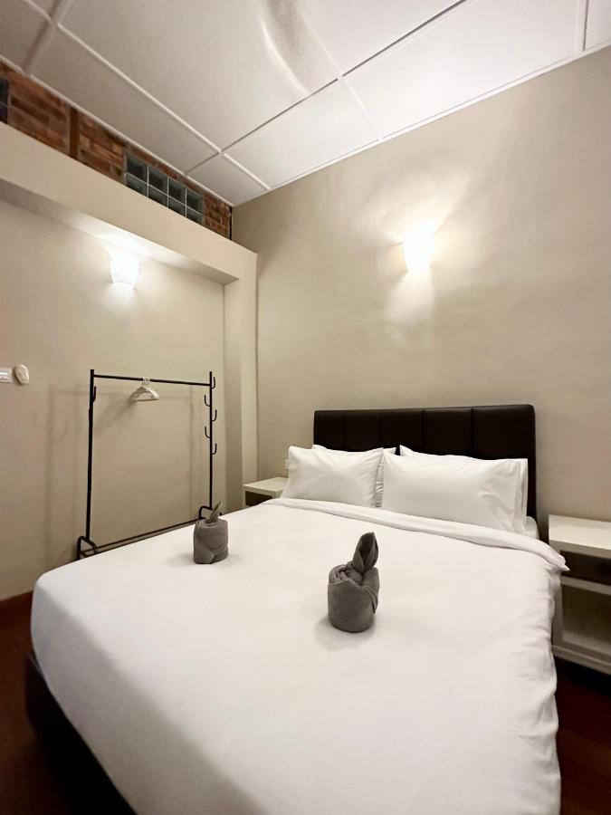 Madras Inn 58-1 Private Bathroom George Town Bagian luar foto
