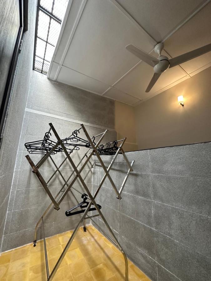 Madras Inn 58-1 Private Bathroom George Town Bagian luar foto