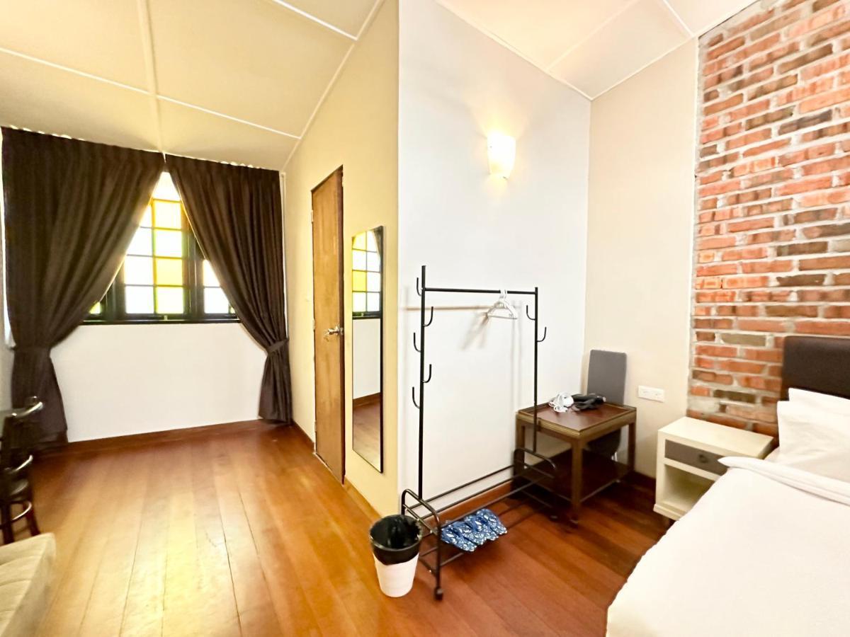 Madras Inn 58-1 Private Bathroom George Town Bagian luar foto